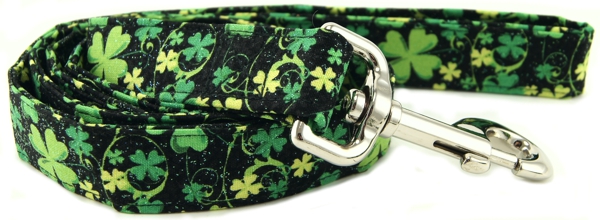 Frolicking Four Leaf Clovers Dog Leash